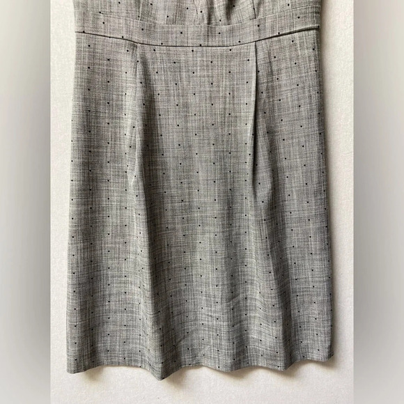 RW&CO  tailored fit and flared grey polka dot dress Sz 4 - Picture 4 of 11